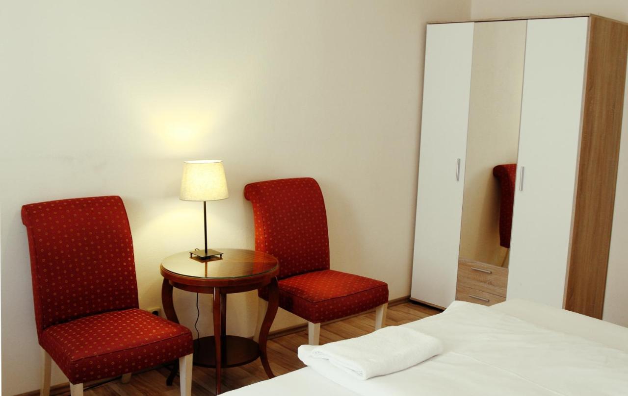 Hotel Mira Inn Praha Eksteriør bilde