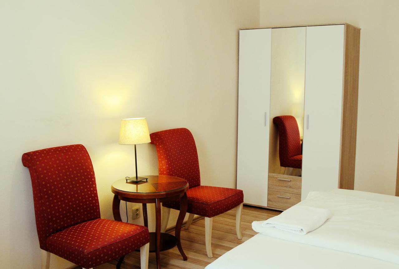 Hotel Mira Inn Praha Eksteriør bilde